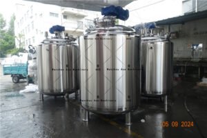 Mixing Tank with Agitator